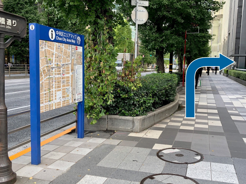 東京都中央区京橋にある京橋駅5番出口からの様子